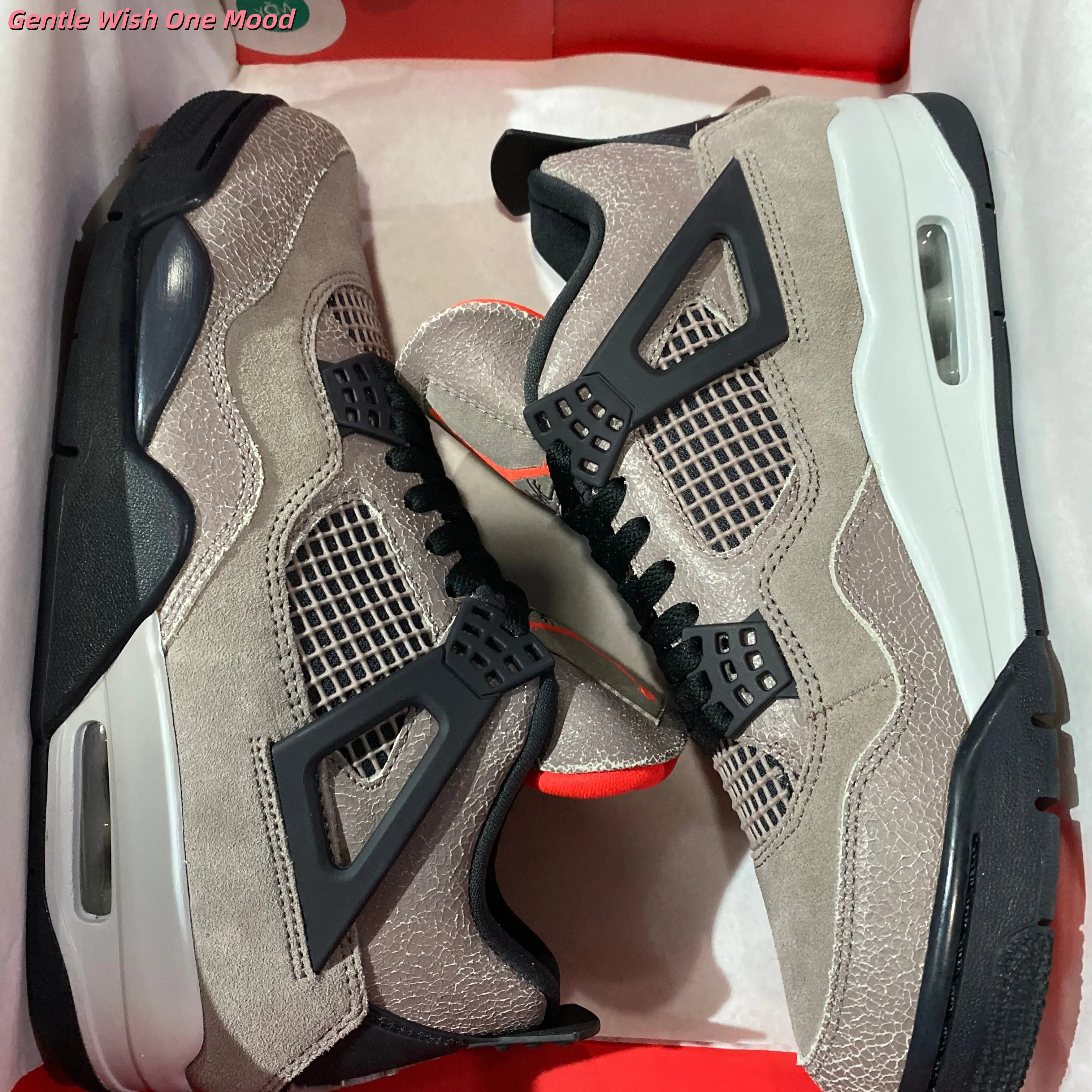 Brand New Original Box Unisex Mocha Brown Black Suede Mid Top Retro Basketball Sneakers Non Slip Street Fashion Casual Athletic Shoes