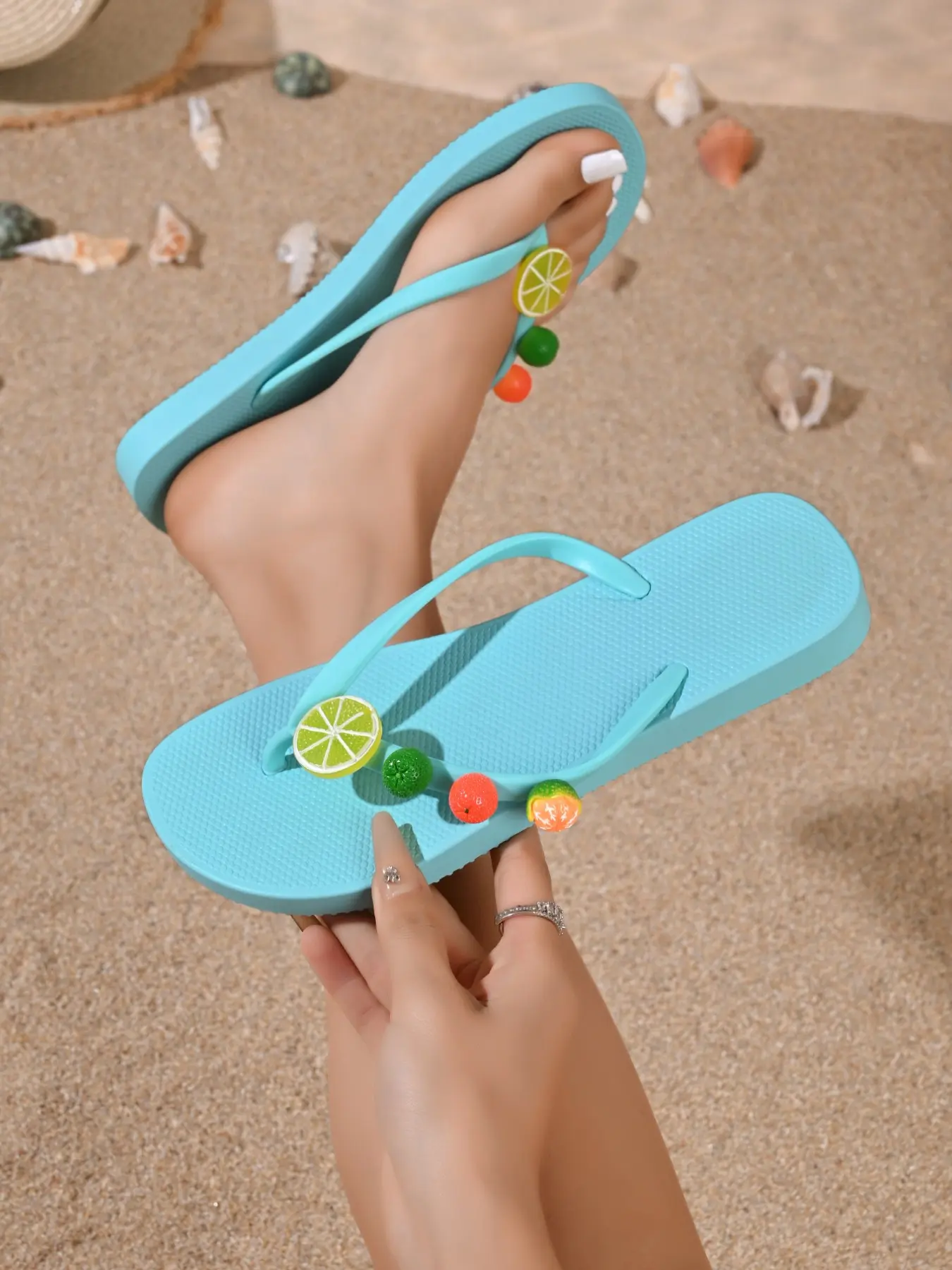 Girls' Lemon Color Ball Sandals, Soft Sole Flip Flops for Summer, Flat Summer Sandals, Casual Beach Shoes for Women, Fashionable Flat Sandals, Trendy Style Footwear