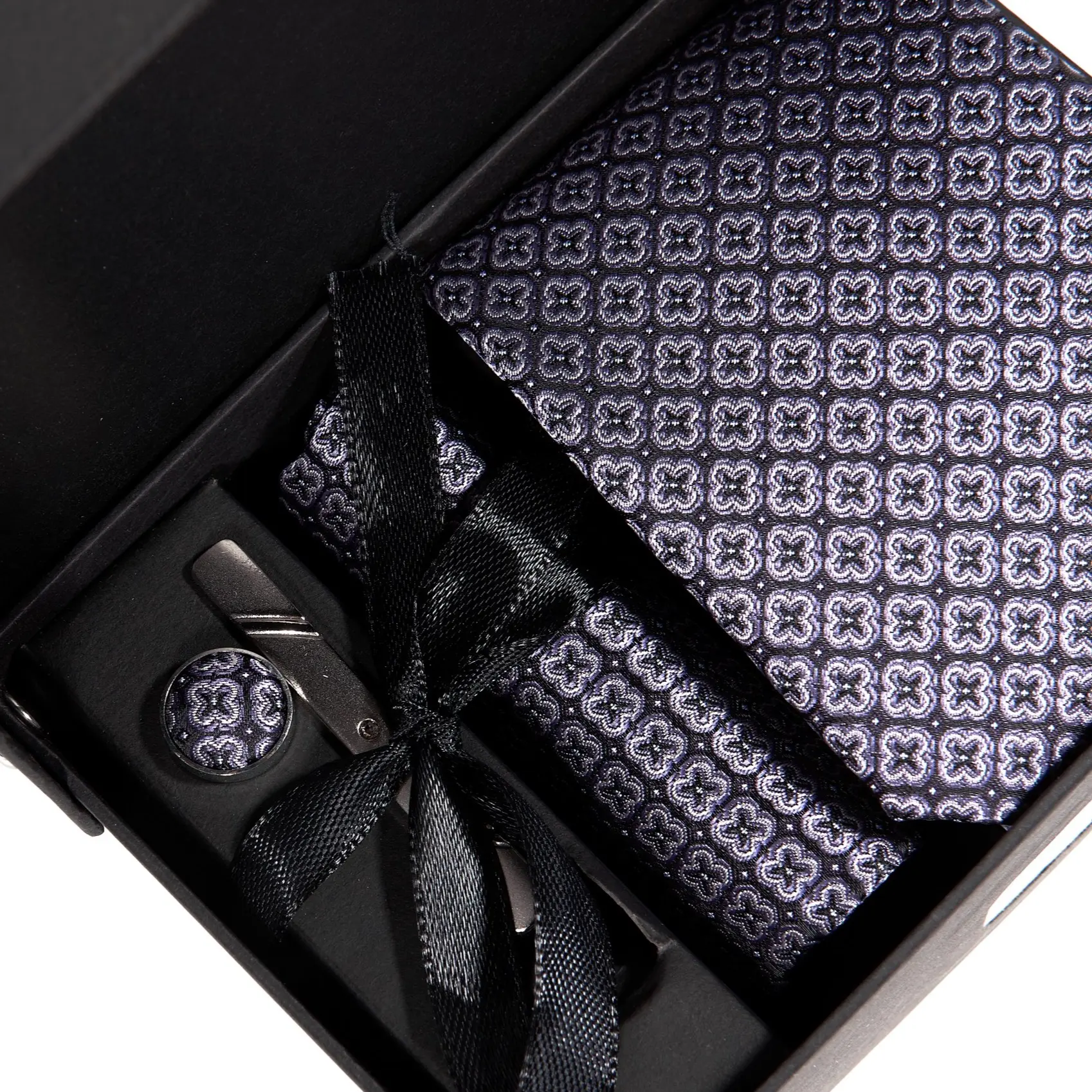 Men's Tie Gift Set – Tie, Cufflinks, Handkerchief & Clip | Lilac Geo