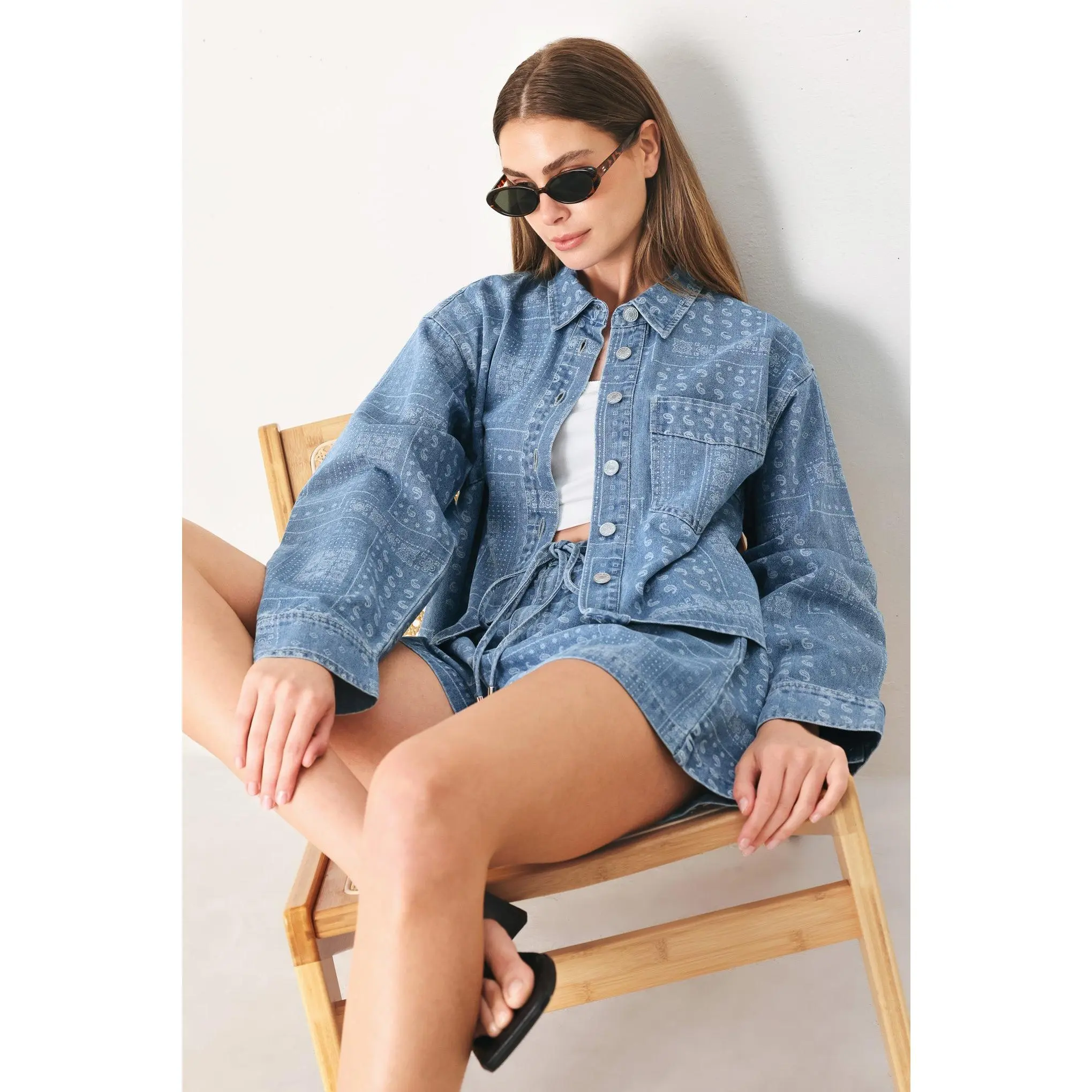 VINTAGE BANDANA DENIM JACKET