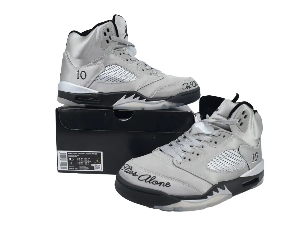 Light Grey Embroidered High‑top Basketball Shoes Suede Mesh Breathable Air Cushion Unisex Retro Collab Style Sneakers