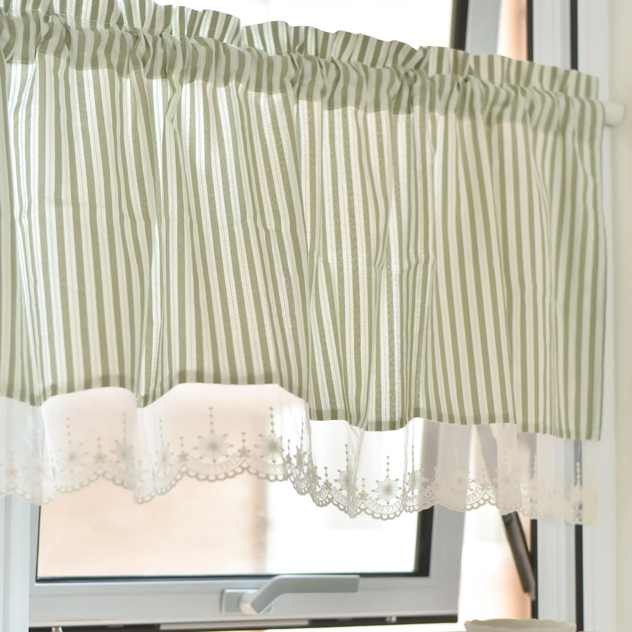 Striped Pattern Lace Valance, 1 Count Exquisite Retro Style Valance Curtain, Valance for Home Kitchen Window Decor, Home Decor Supplies, Home Decoration Curtain, Attached Valances, Valances for Windows, Interior Decoration Accessories