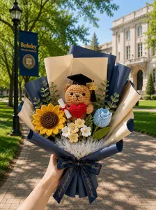 Custom Crochet Graduation Bouquet, BEST-SELLING GIFT with Custom Animal Crotchet, Class of 2026