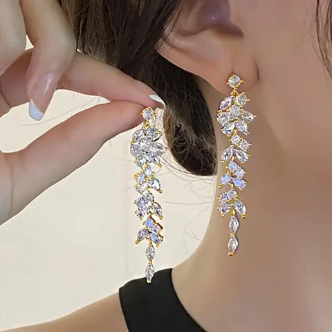 Elegant Leaf Design Rhinestone Decor Dangle Earrings, Fashion Jewelry for Party, Daily Clothing Decor, Trendy All-match & Exquisite Jewelry for Birthday Gift, High Quality Earrings, Fashionable Jewelry