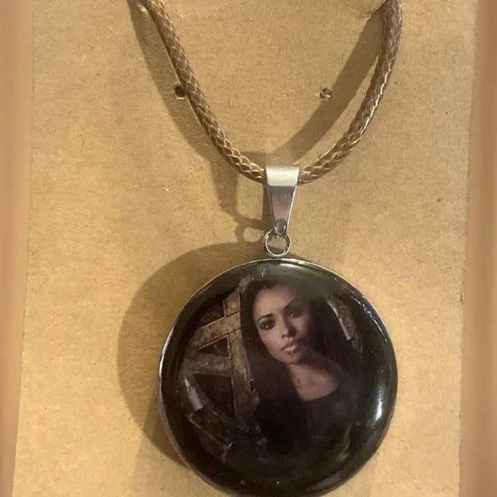 Bon Bon Bonnie Bennett from the vampire diaries necklace