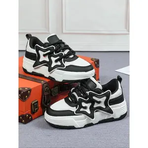 Men's Fashionable Star Patched Lace Up Low Top Skate Shoes, Casual Comfortable Breathable Sneakers, Male All-match Round Toe Shoes for Daily Wear