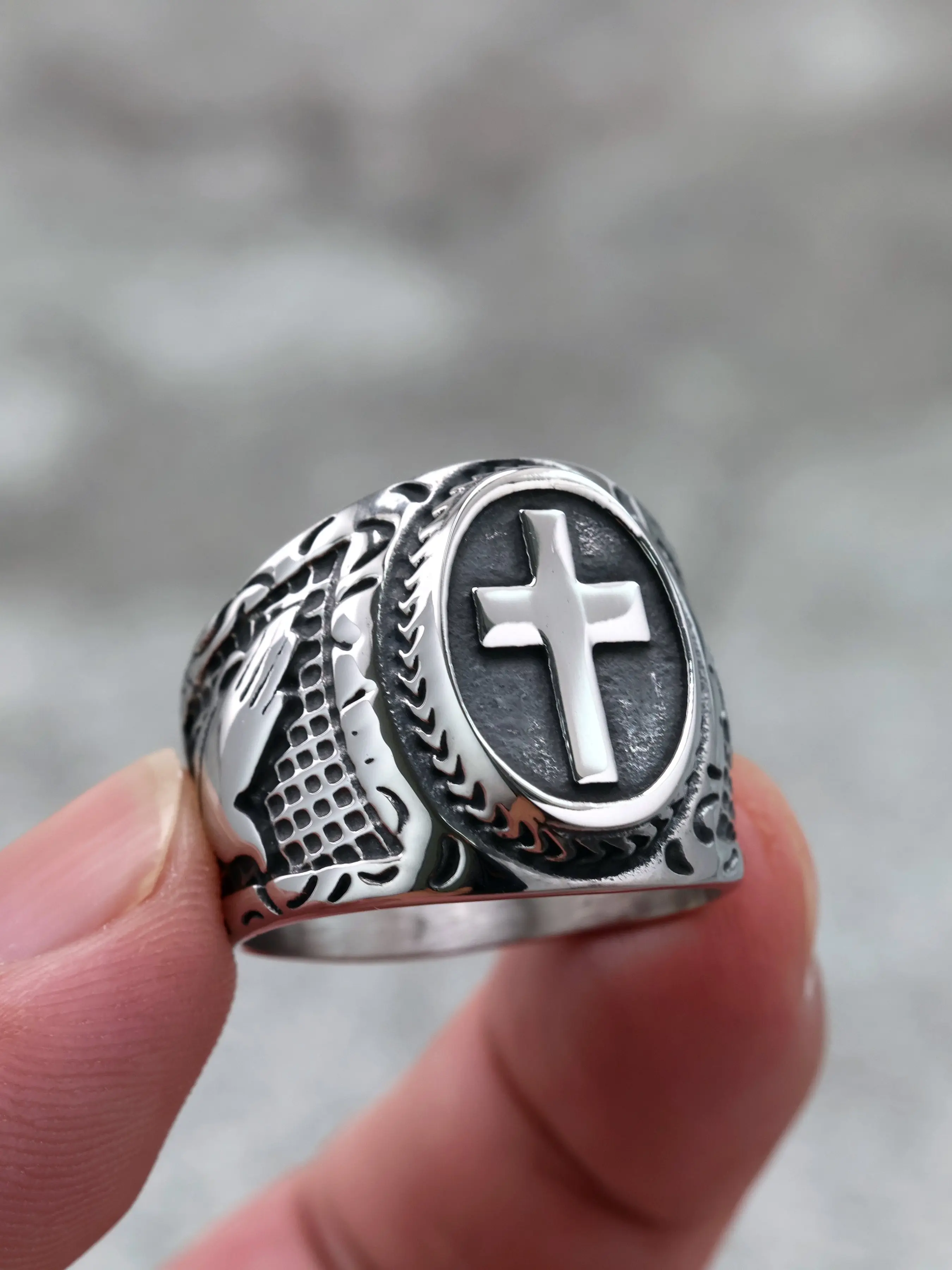 Men's Stainless Steel Praying Hands Cross Ring, Dainty Stacking Rings, Cross Design Rings, Elegant Daily Jewelry, Perfect for Weddings and Parties, Fashionable Christmas Accessory, Anniversary Ring, Stackable Rings, Metal Rings