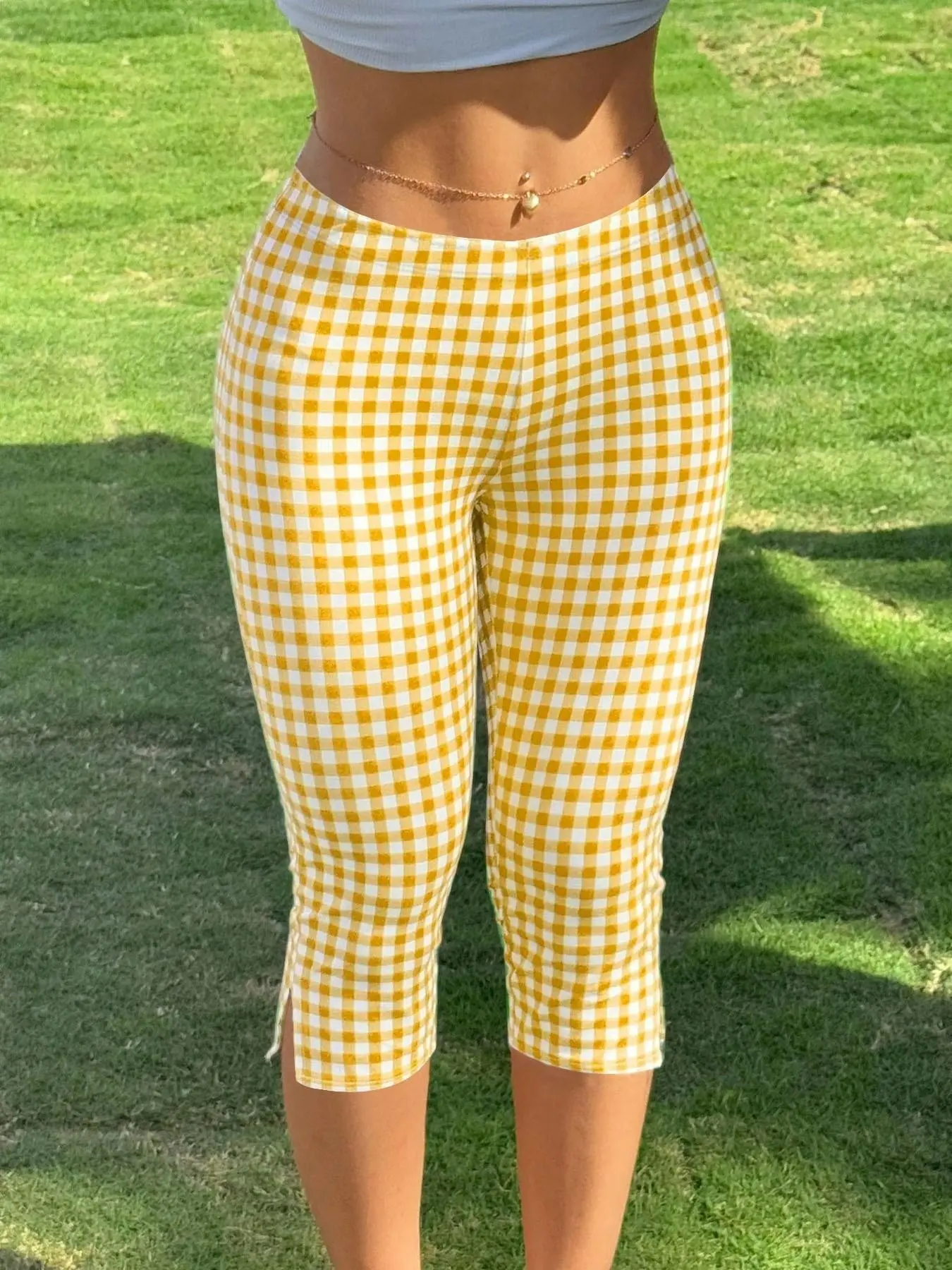 Women's Y2K Polka Dot Capri Pants, Summer Fitted 3/4 Length Seven-Inch Casual Shorts, Side Split Sporty Design, Bottoms