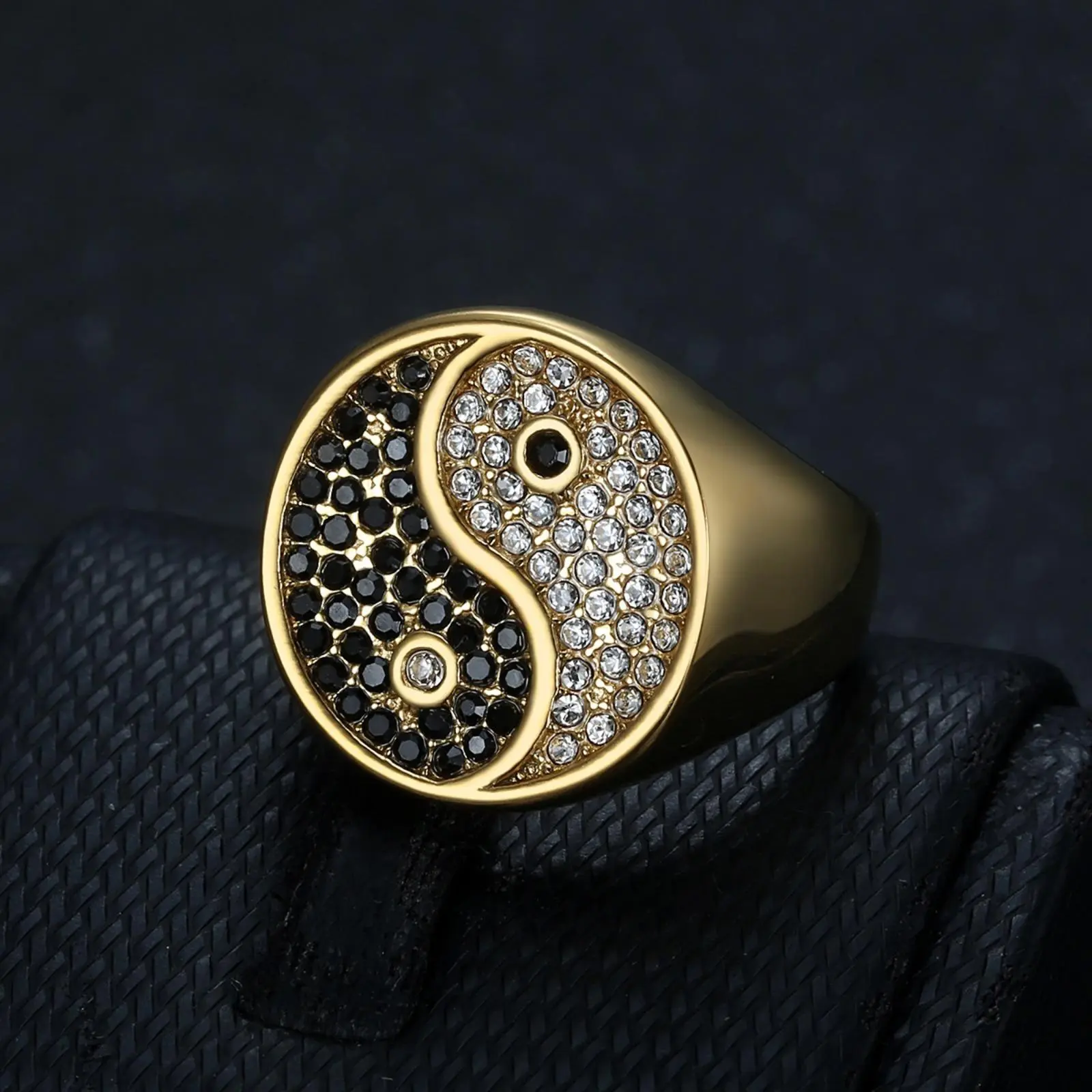 Men's Chunky Statement Ring - 1pc Creative Chinese Tai Chi Pattern, 3D Rhinestone Decorated Crystal Cubic Zirconia Shining Ring, European-American Light Luxury Fashion Party Gift Jewelry, Rhinestone Decorated Ring