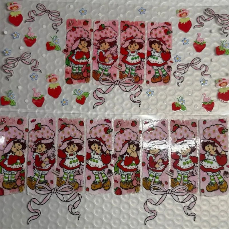 Strawberry Shortcake Cup Wrap and Snowglobe