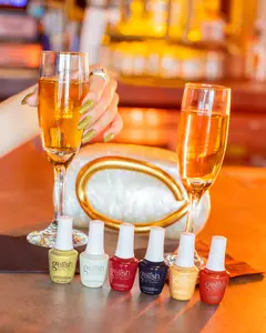 Gelish MINI Fall Collection Living Our Life - Professional Lacquer, Vibrant, Chip-Resistant, Fast-Drying, Long-Lasting, High-Shine, Perfect for Manicures & Pedicure, 15mL.