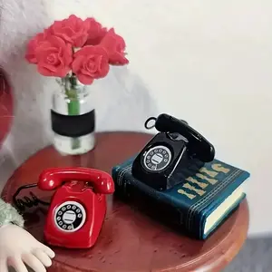 Mini Vintage Rotary Phone Model, Alloy Retro Telephone Ornament, DIY Dollhouse Scene Decoration, Collectible Desktop Display Decor for Home Room Collection
