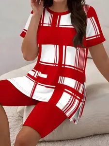 2026 New Women's Casual Plaid Printed Short Sleeve Top and Skinny Shorts Set, Fashion Side Split Short Sleeve Top and Comfortable Regular Casual Set, Crew Neck Polyester Pullover with Layered Details, Plus Size Two Piece Set (0XL-5XL)