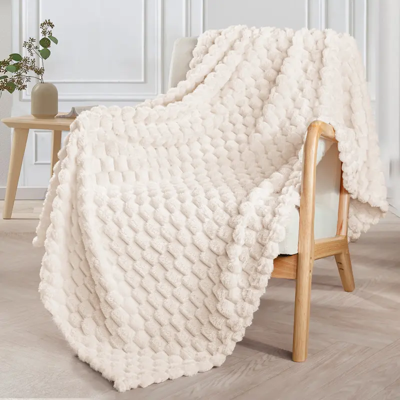 Exclusivo Mezcla Fluffy Blanket - Soft Fleece, 3D Pattern Jacquard Design, Lightweight, Breathable, Machine Washable, for Couch/Bed, All Seasons, House Decor, Living Room Decor, Cozy Home Essential