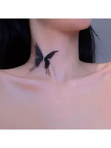 Korean-style elegant butterfly collarbone chain. The new style in 2024, a niche-designed necklace for women with a trendy and internet celebrity-inspired minimalist style.