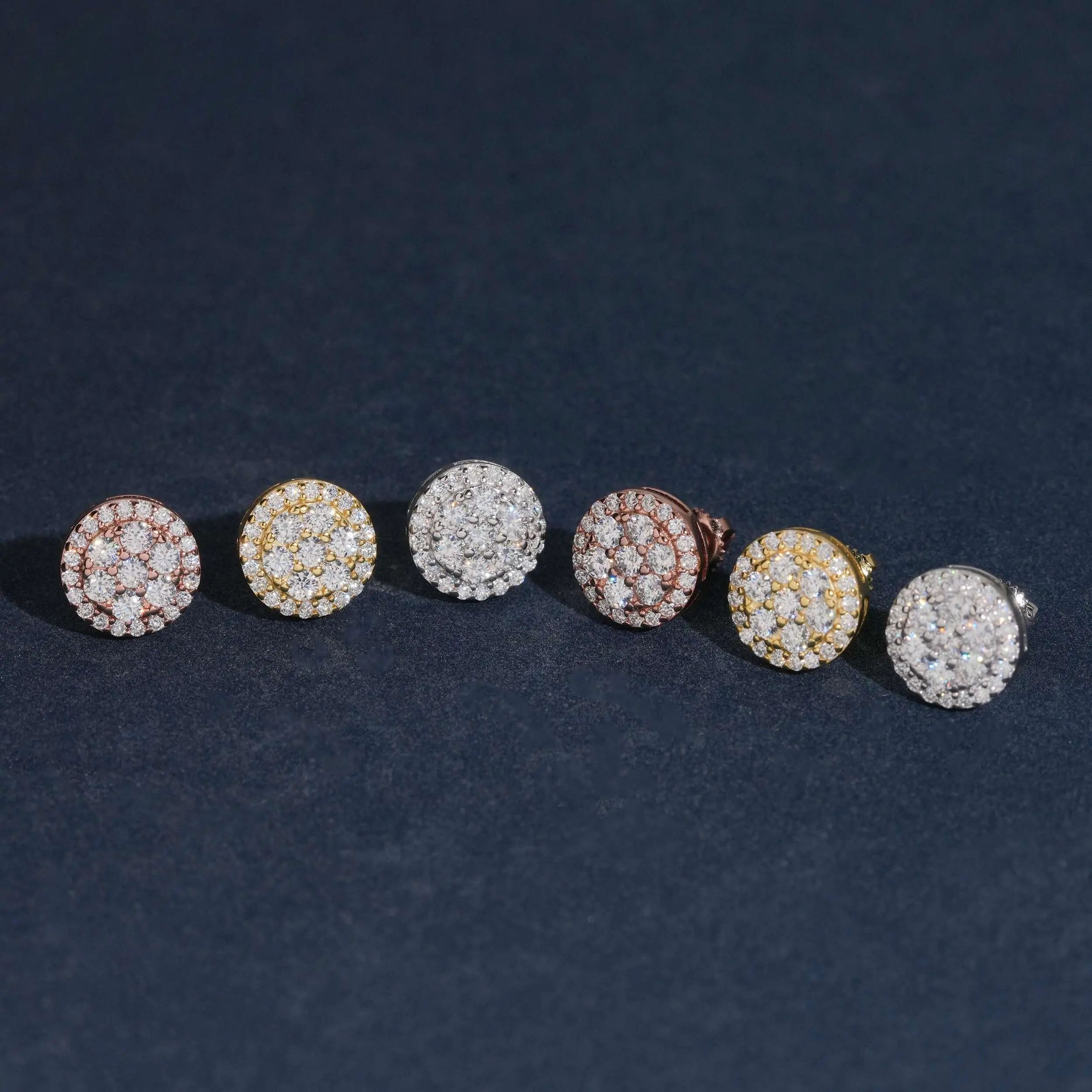 Circle Pavé Cluster Stud Earrings Lab Diamond – 14k Gold