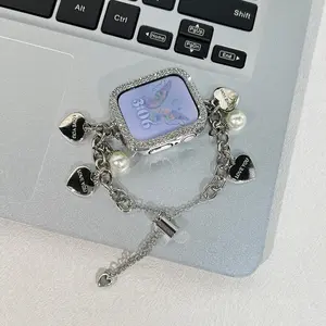 Luxury Women's Heart-Shaped Pearl Strap Compatible with Apple Watch Series 1-10, Perfect Gift for Parties, Events, Holidays, Daily Wear, Smartwatch Strap