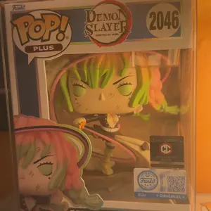 Funko Pop! Demon Slayer - Mitsuri Kanroji w/ Sword (Chalice