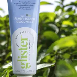 T-shirt Glister Multi-Action Toothpaste with Plant-Based Goodness – 200 g Daily