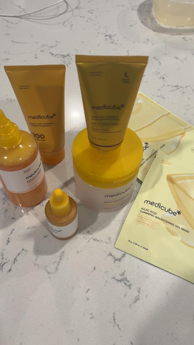 Item: Booster Pro + Skincare SET