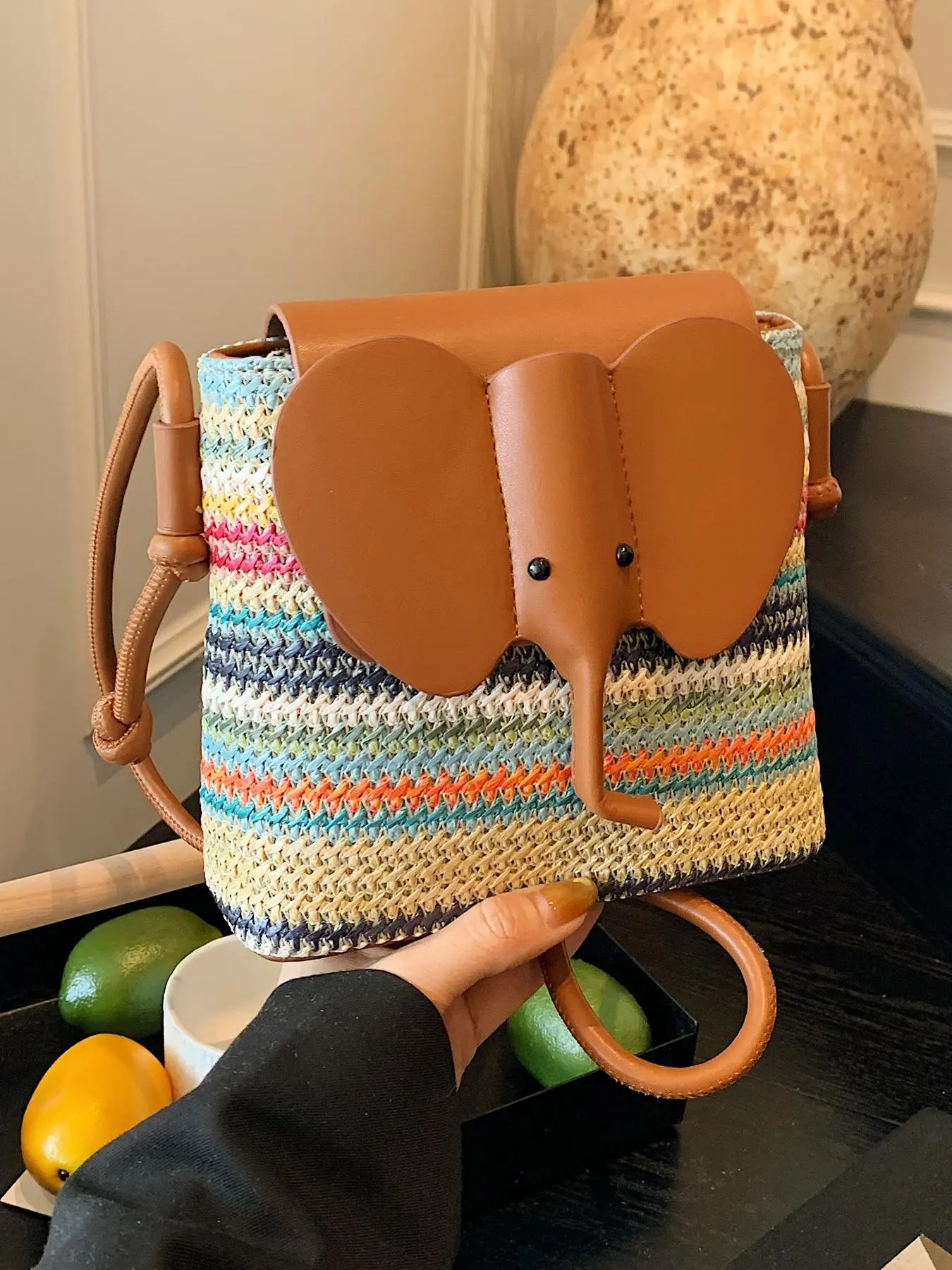 Women's Cute Elephant Shaped Crossbody Bag, Boho Style Woven Contrasting Color Shoulder Bag for Daily Used, Casual Trendy Versatile High-quality Daily Commuting Bag