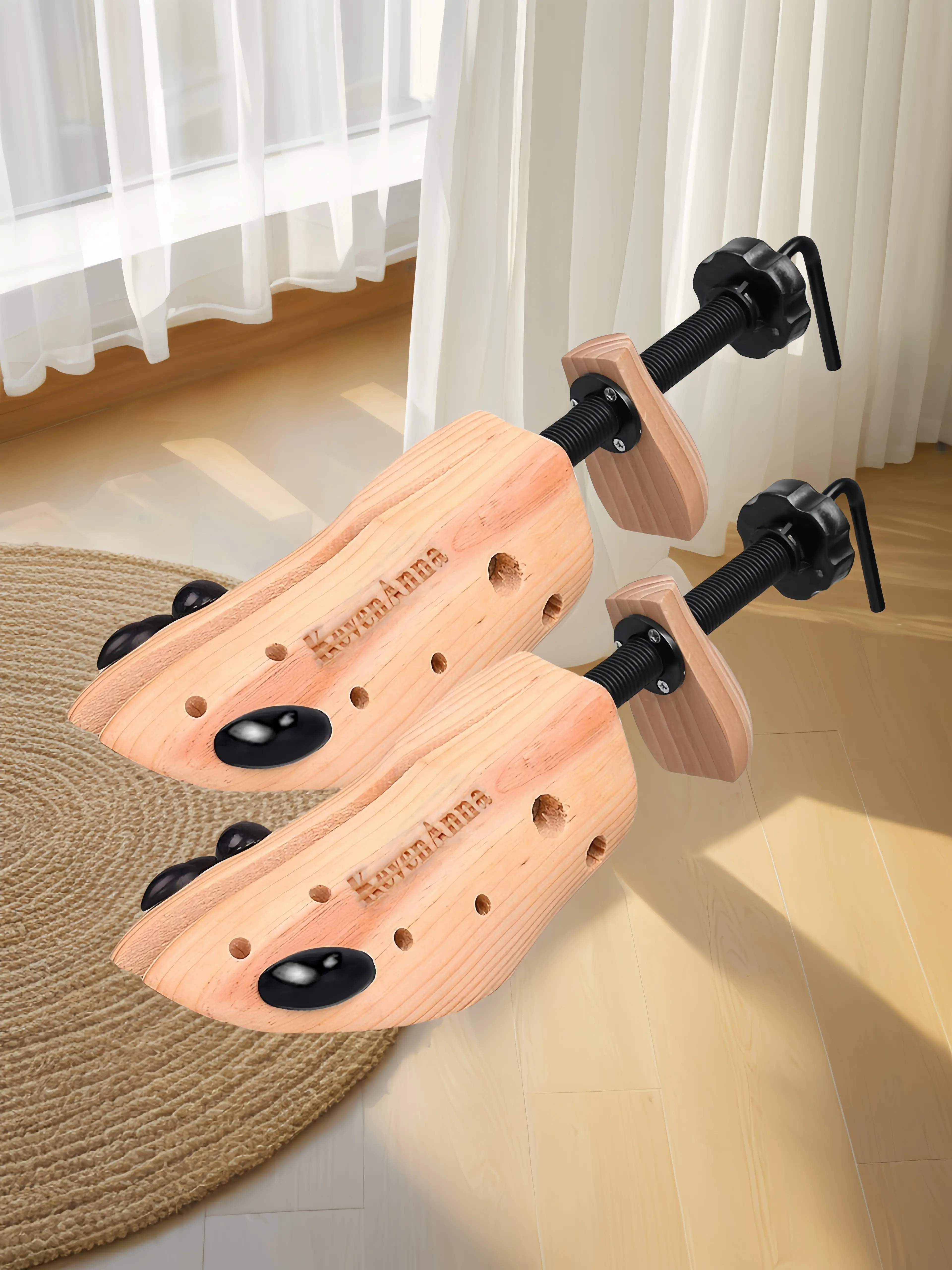 A pair of wooden shoe-shaped extenders, men's and women's shoe extenders, adjustable shoe width and length, suitable for both women and men
