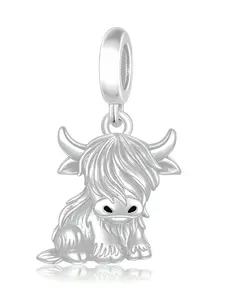 Cute Cartoon Highland Cow Pendant, Copper Plated Silver Color, Animal Pattern, All Seasons, Perfect Gift for Friends