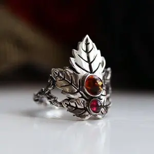 Maple Leaf Garnet Zircon Ring Simple Design Elegant Noble Cool Forest Style Accessory
