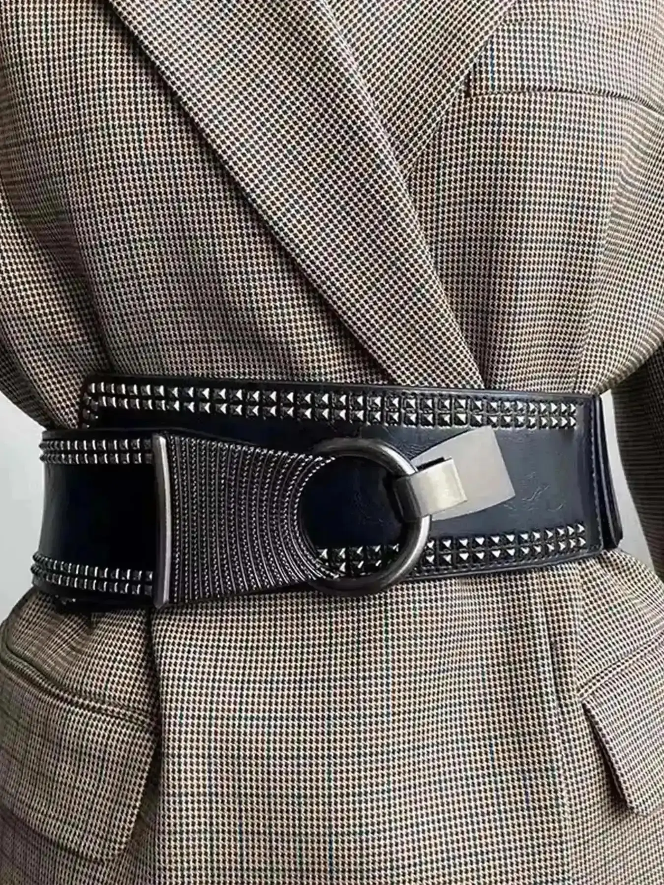 Women's Punk Style Rivet Decorated Belt Fashionable Elastic Buckles Waistband Daily Clothing Decoration Trendy All-Match Exquisite Birthday Gift Studded Buckle Adjustable Party Stacking Artistic Minimalist Fit Love