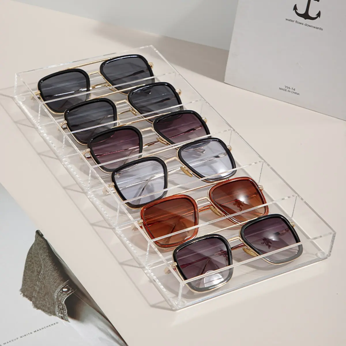 Luxury Eyewear Display Tray, Perfume Cosmetics Organizer, Transparent Acrylic Sunglass Box, Desktop Storage Holder, 6-Compartment Tray, Home Storage Supplies, Clear Storage