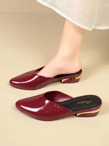 Women's spring and summer pointed low-heel mule slippers, square-heel low-heel pointed half-coverage sandals, Elegant Sandal, made of rubber, suitable for work commutes, office, dating, parties, vacations, available in wine red, beige, black, Footwear