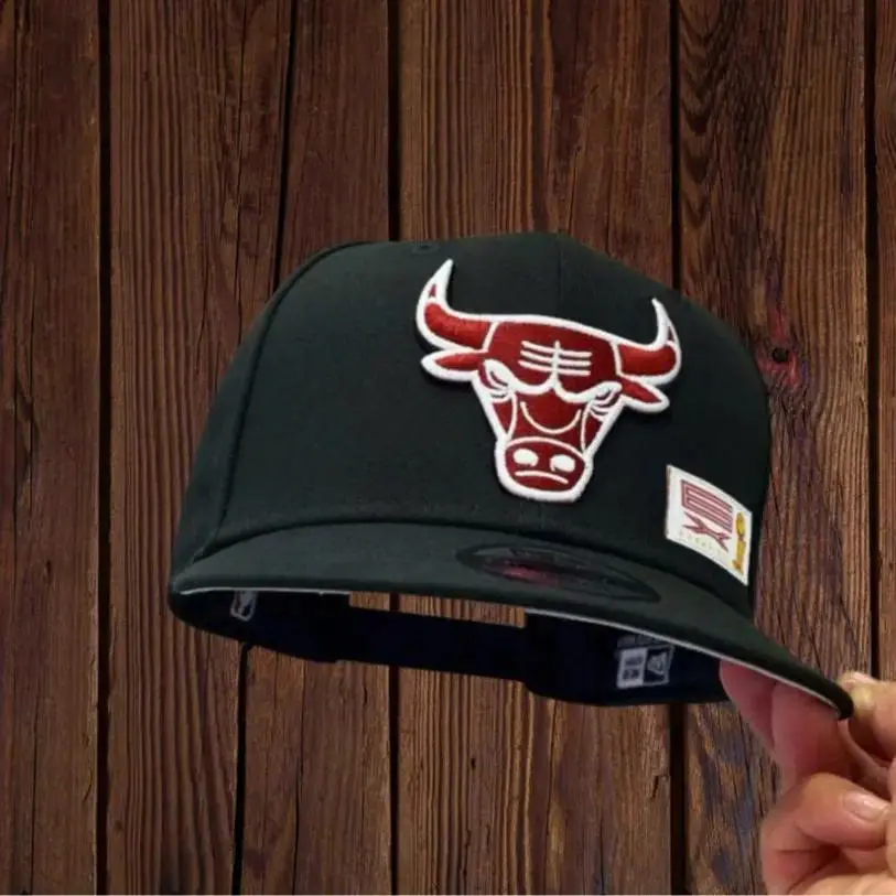 New Era Chicago Bulls Champions Red Horn Edition 9Fifty Snapback Cap