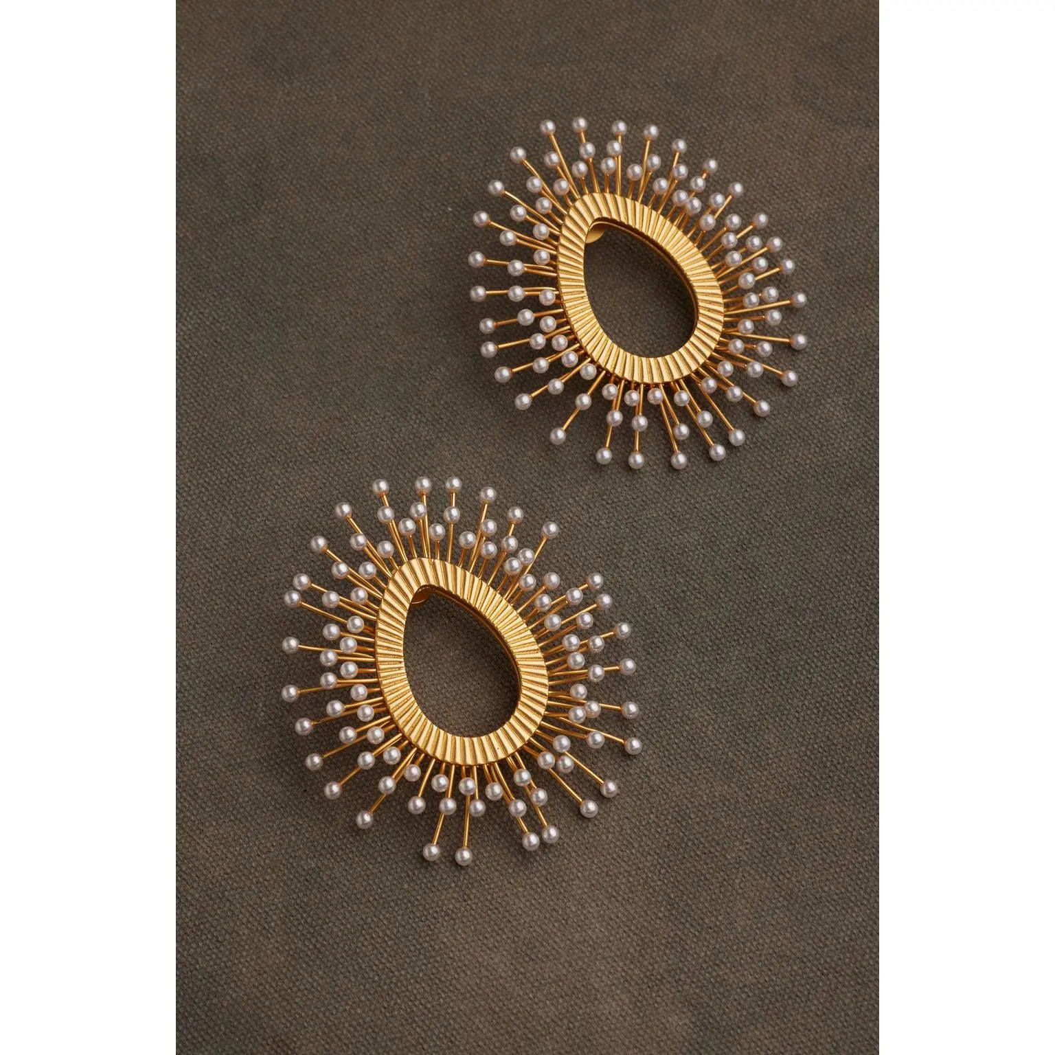 VELV EARRING (FINAL SALE)