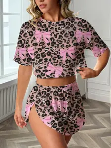 Women's Leopard Bow Print Pyjama Set, Casual Loose-Fitting Short Sleeve Round Neck T-Shirt and Above Knee Shorts, Summer Sleepwear Loungewear Pajamas Womenswear