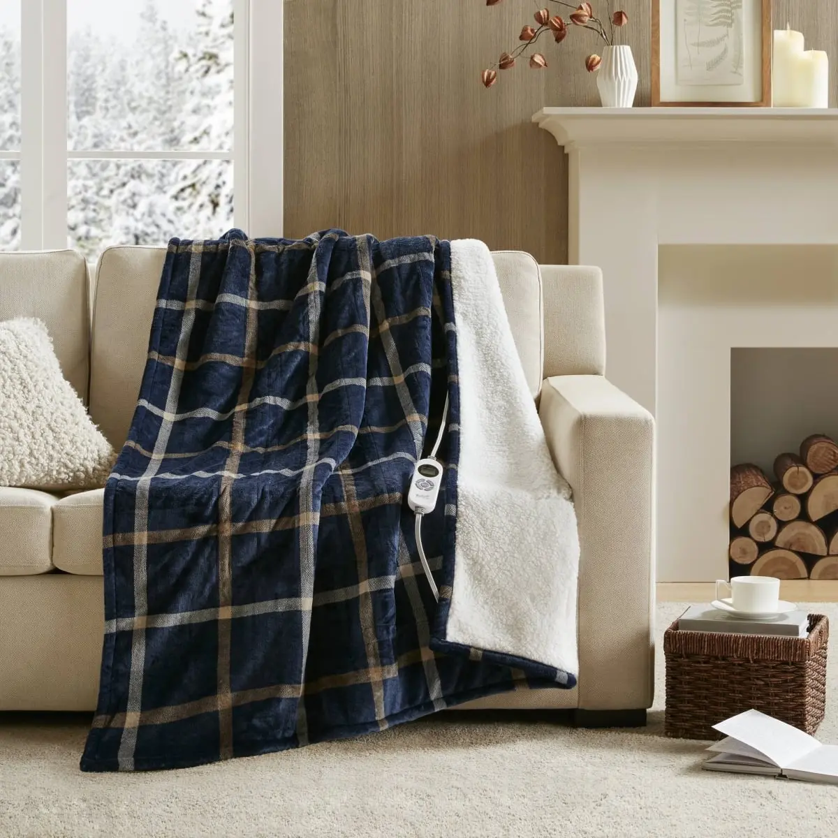 360 Stand Woolrich WR543255 Print Heated Throw, with Heating Control, for Indoor Use