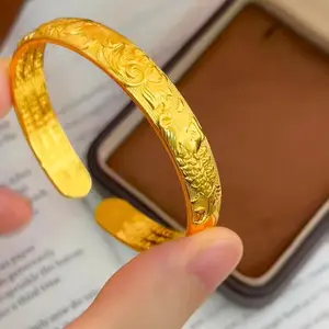 Suvi(14421)gc.Amazing Gold Bangles