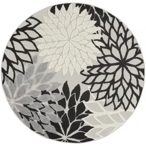4' Round Black And White Round Floral Indoor Outdoor Area Rug