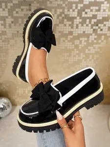 Women's Patent Leather Bow Loafers, Flatform Thick Sole Anti-Slip Design, Fashionable and Versatile, Comfortable and Breathable, Ideal for Daily Use, Flat