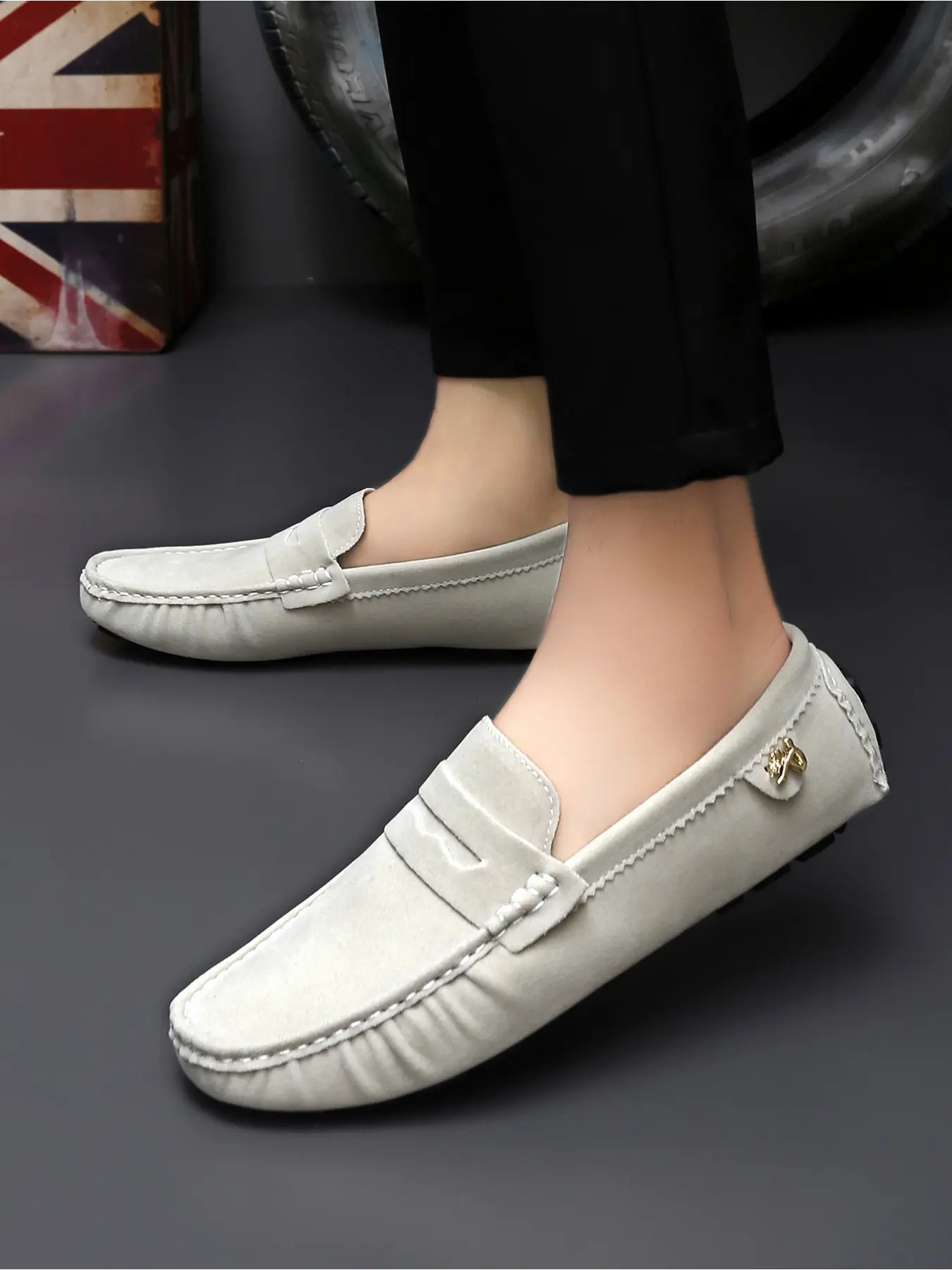 Simple Solid Color Loafers, Men's and Women's Penny Hand-stitched Suede Loafers, Slip-on Moccasins, Flat Boat Shoes, Versatile and Slimming, Suitable for Commuting, Driving, Parties, Business Casual Work, Slip on Flats