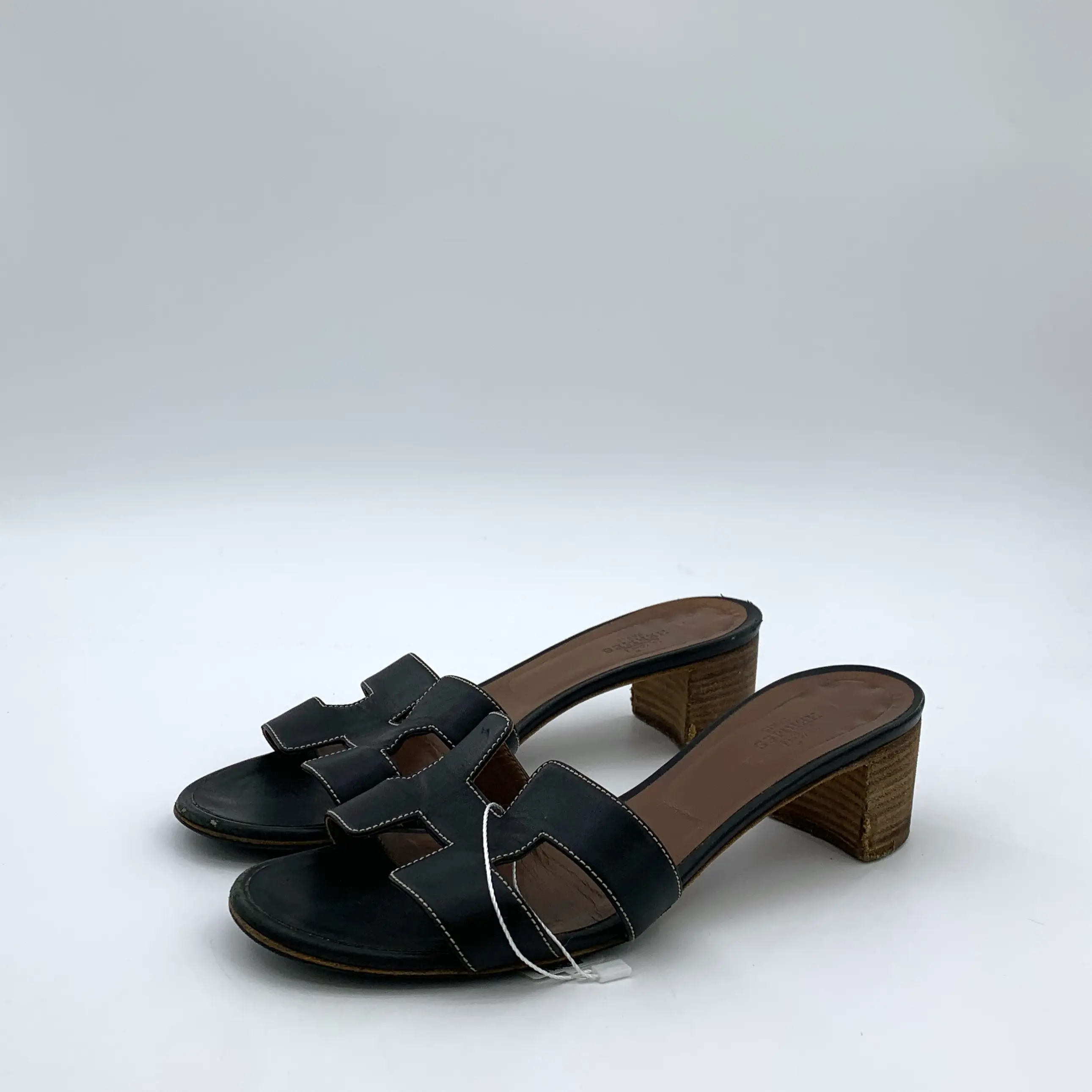 RDLT-Hermes Black Stitched H Block Heel Slide Sandals Size 37.5-J36227