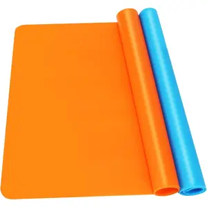 2Pack  Mats,   Mat for Crafts, 15.7 "x11.8" Playdough Mat,  Sheet for Crafts, Liquid,   Casting Molds Mat, Nonstick & Nonslip Table Protector by