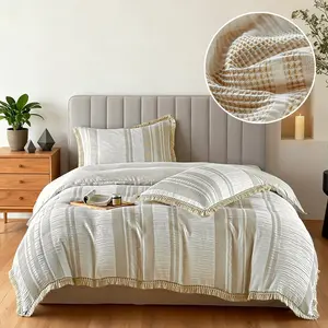 Double-layer yarn + waffle double process duvet cover set (2/3 counts) - khaki striped print + tassels, 3D small checkered pillowcases set, washable polyester material, soft and comfortable retro-style bedroom decoration, suitable for all seasons, gift.