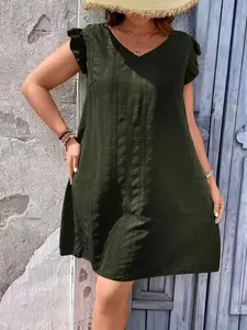 Women's Plus Size A-Line Dress, Pleated Hem, Woven Fabric, Round Neck, Summer Style, No Stretch, Medium Length