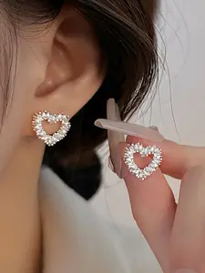 Fashionable Silver Color Star Hole Design Earrings, Unique Metal Style Heart Studs, Stylish Jewelry for Trendy Look