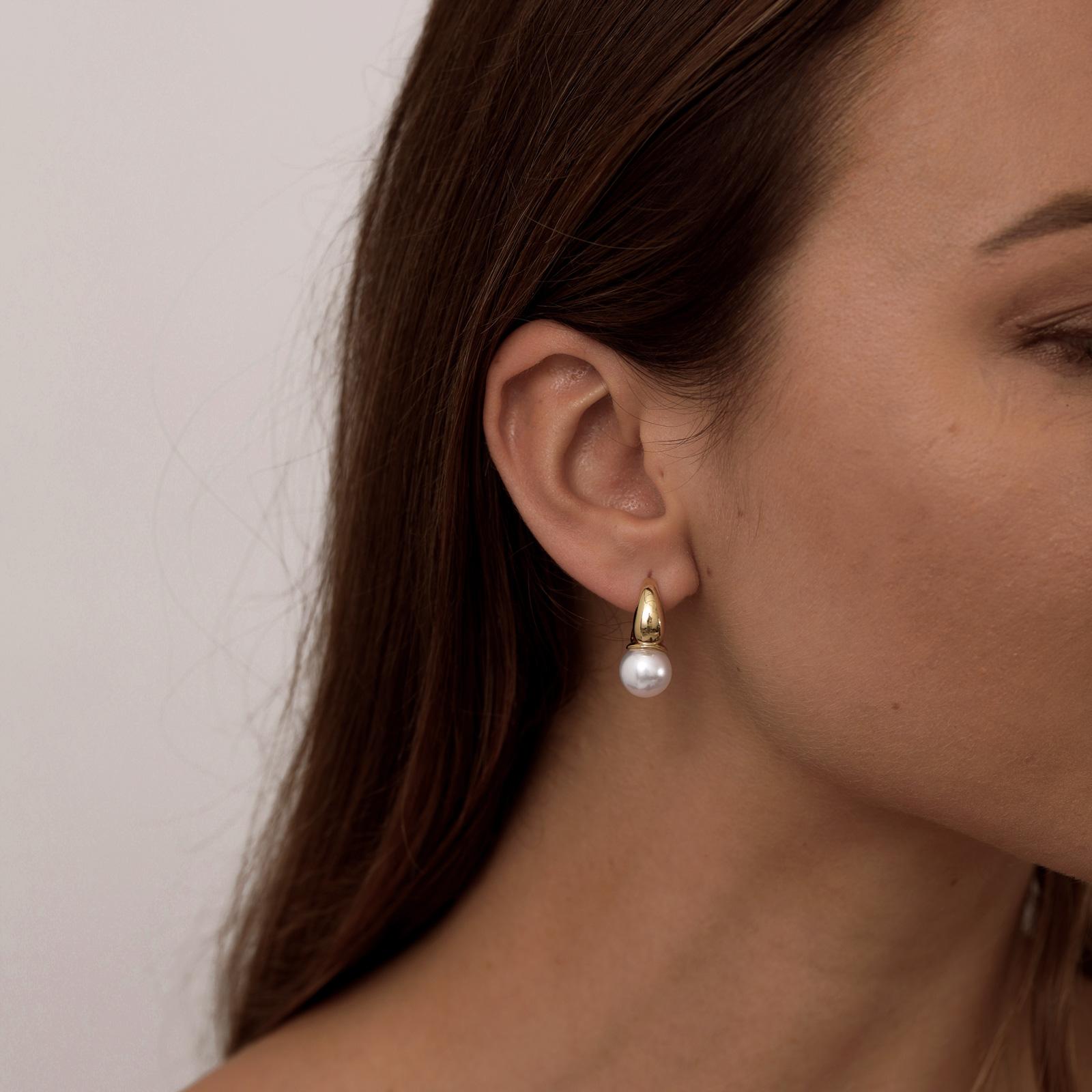 VENOCO Pearl Dainty earrings for women,Elegant Big Pearl Earrings for Women, 14K Gold Plated Hoop Clasp, Pearl Dangle Earrings for Gift VENOCO Pearl Dainty earrings for women,Elegant Big Pearl Earrings for Women, 14K Gold Plated Hoop Clasp, Pearl Dangle Earrings for Gift