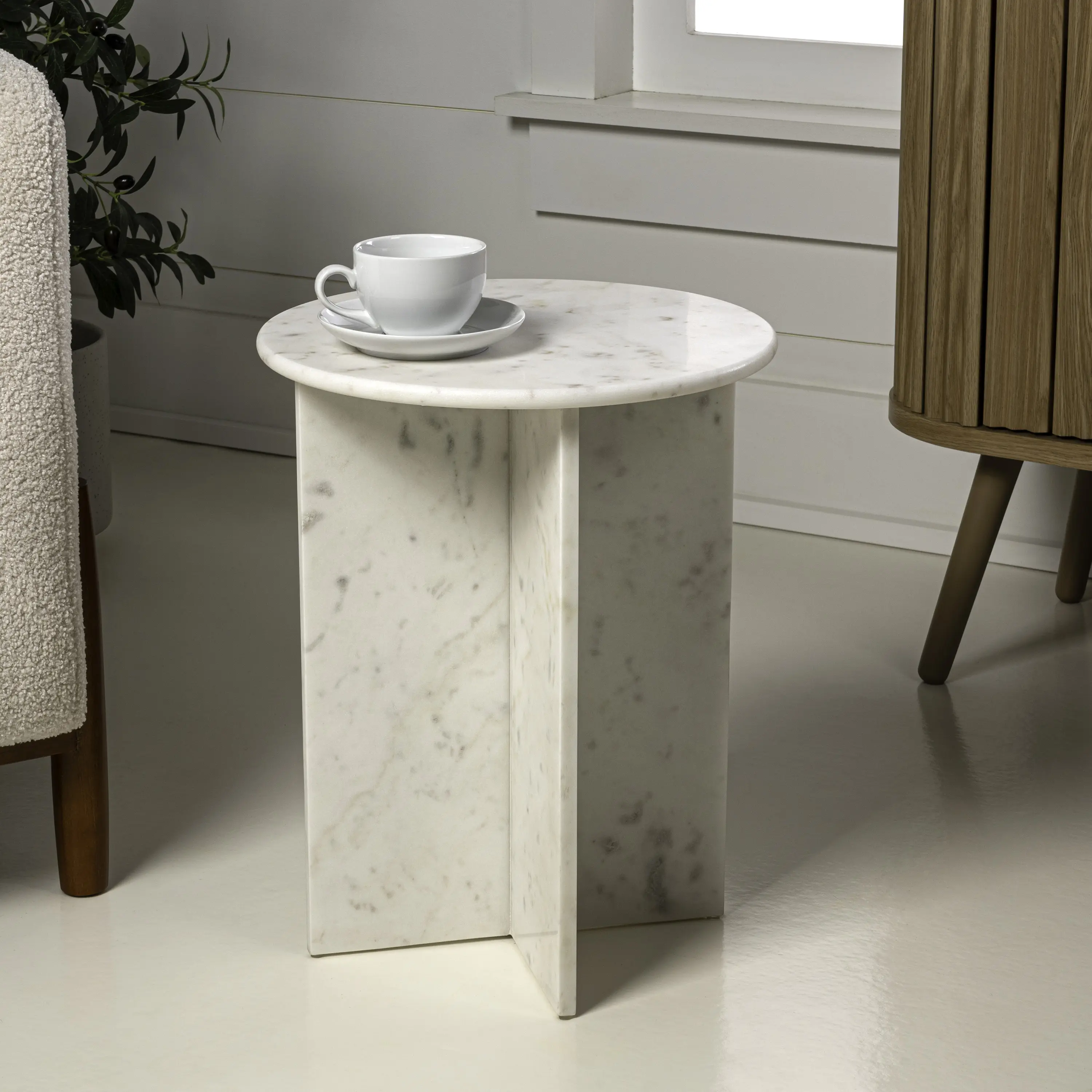 JONATHAN Y Javier 14" Contemporary Solid Marble Handmade X-Shaped End Table, Round Tabletop Side Table for Indoor Living Spaces