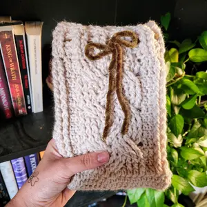 Handmade Crochet Kindle Sleeve, Kindle Paperwhite Sleeve, E Reader Protective Cover