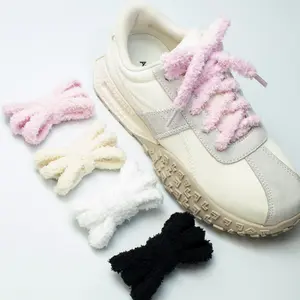 A pair of solid color plush double-layer laces, flat and widened by 1cm, suitable for casual sports, basketball shoes, board shoes