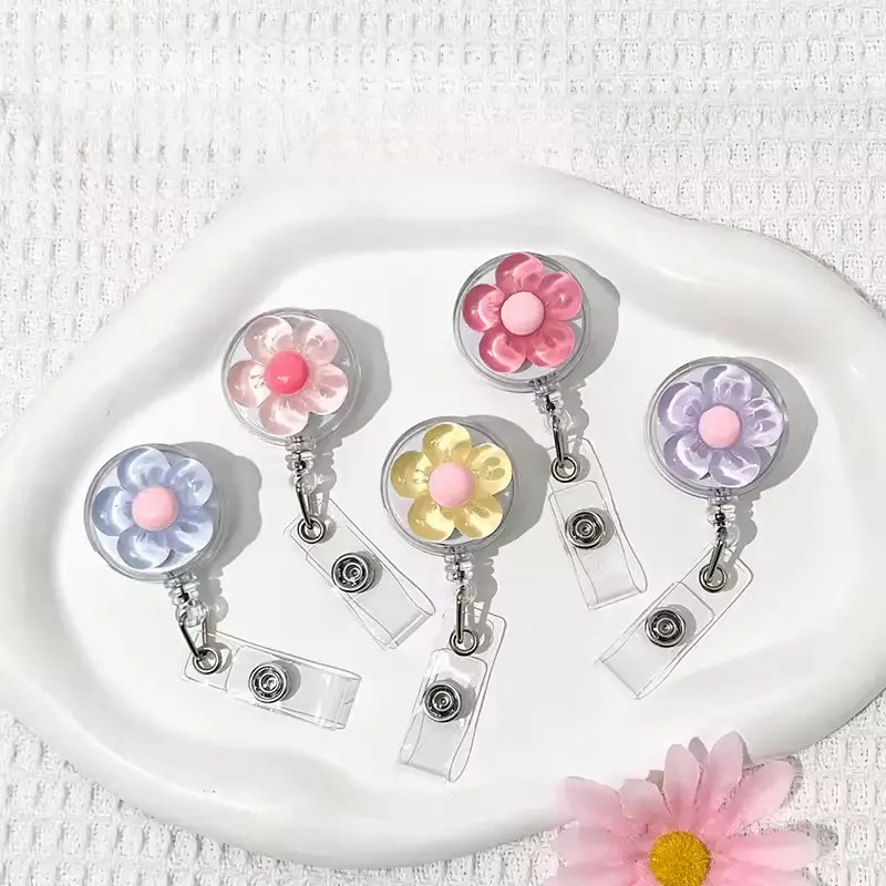 5 Pcs Cute Transparent Flower Badge Reels, Retractable ID Holder, Retractable Badge Holders for Women, Doctor Nurse ID Badge Clip, Fashion Accessories, Badge Pins, Medical Badge Holder, Nursing Badge Reel
