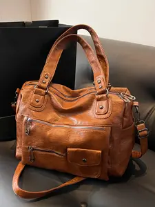 Retro brown simple and fashionable handbag messenger bag, multi-pocket rivet design casual shoulder messenger bag, large capacity Boston bag, fashionable and versatile, suitable for business trips, sports and fitness enthusiasts, etc.